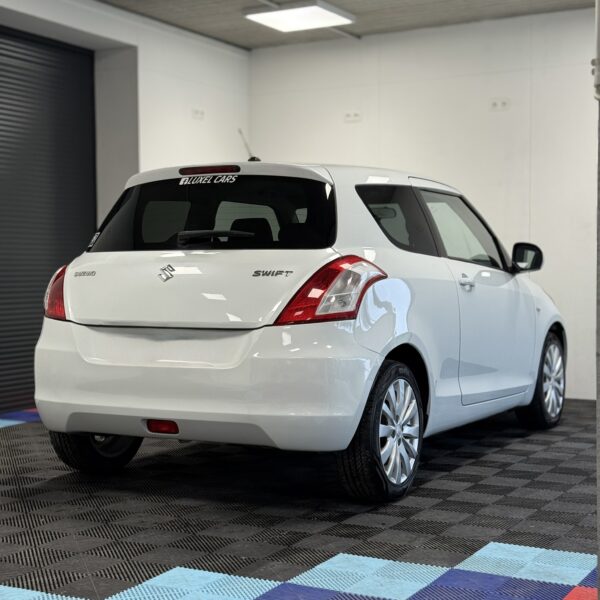 Suzuki Swift III 1.2GL – Image 4