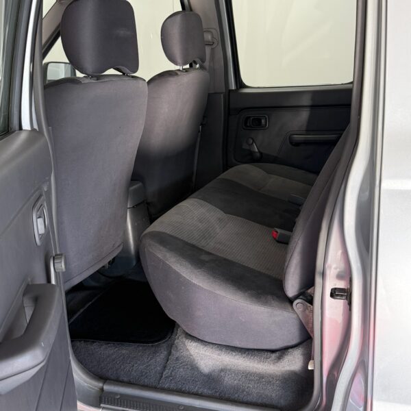 Nissan Navara – Image 11