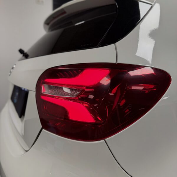 Mercedes A200d Pack AMG – Image 10