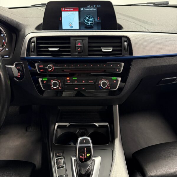 BMW 220iA Pack M – Image 10