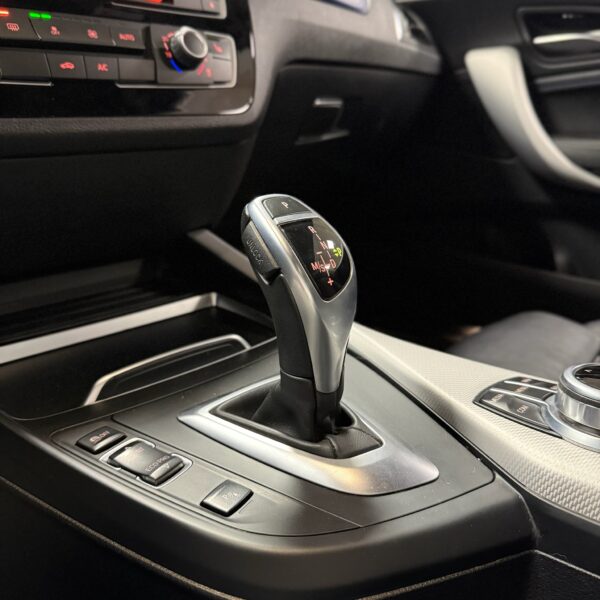 BMW 220iA Pack M – Image 11
